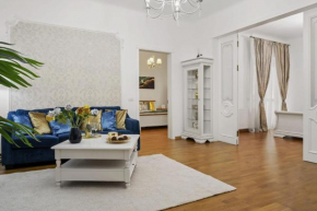 Select Cental Apartment University